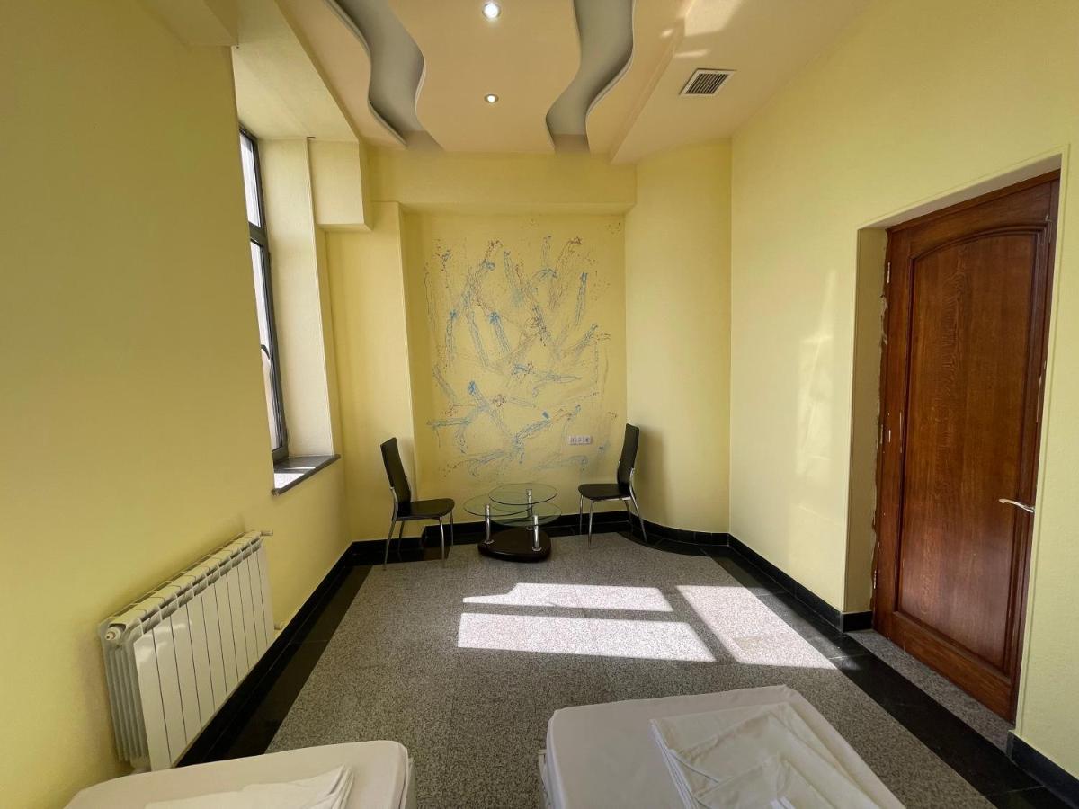Joy Hotel Apartament Jerevan Eksteriør billede