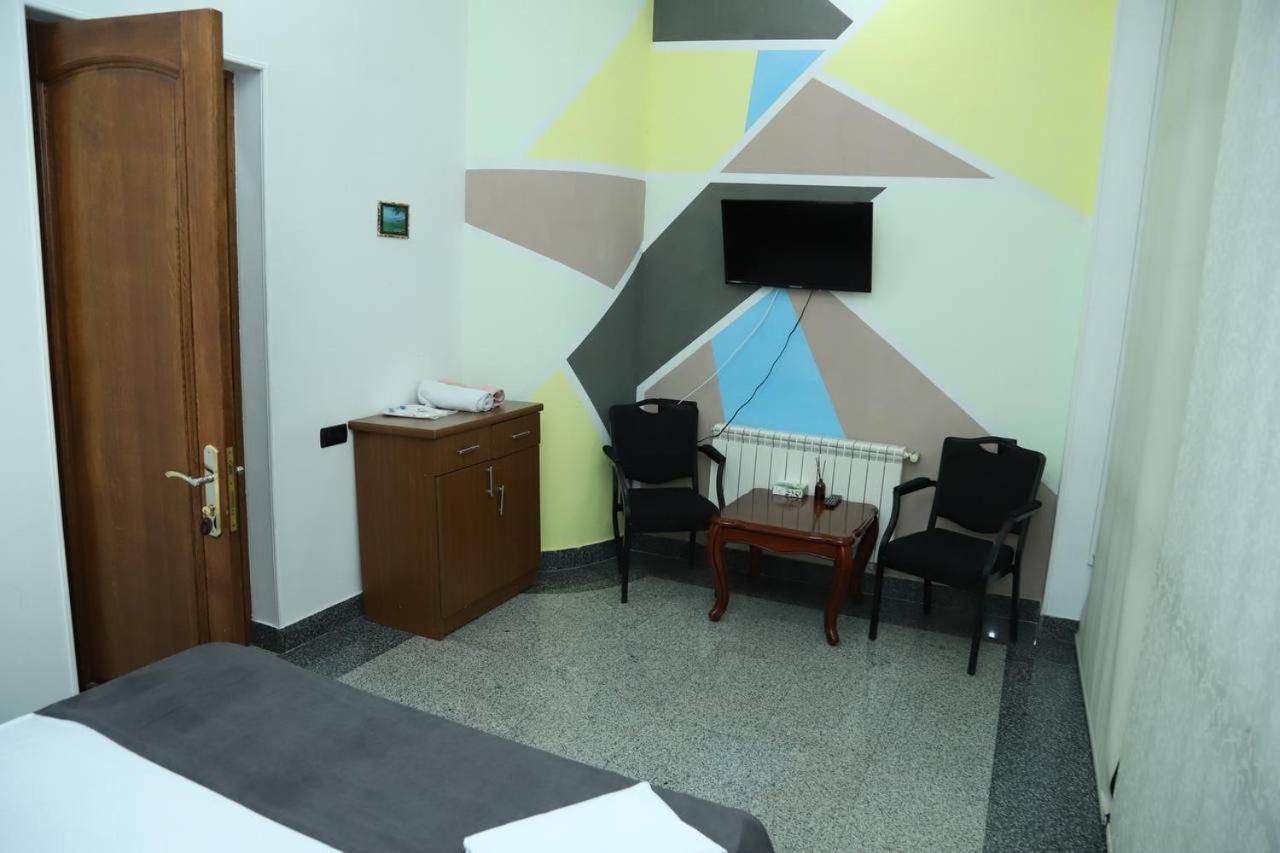 Joy Hotel Apartament Jerevan Eksteriør billede